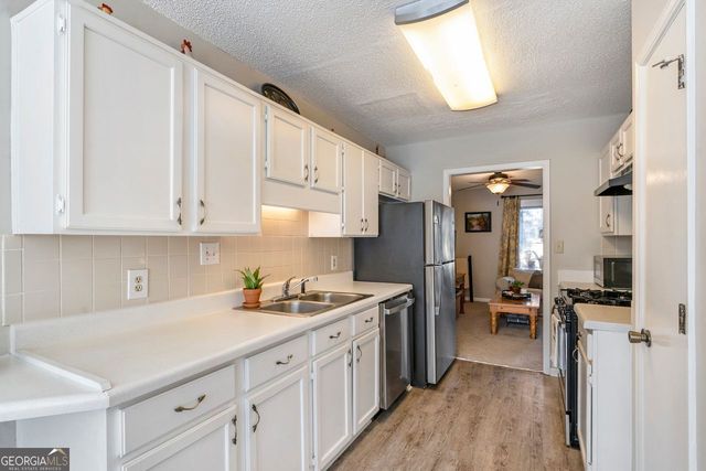 4901 JENNY Drive, Acworth, GA 30101