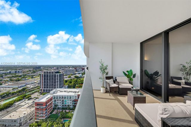 1600 NE 1st Ave 2814, Miami, FL 33132