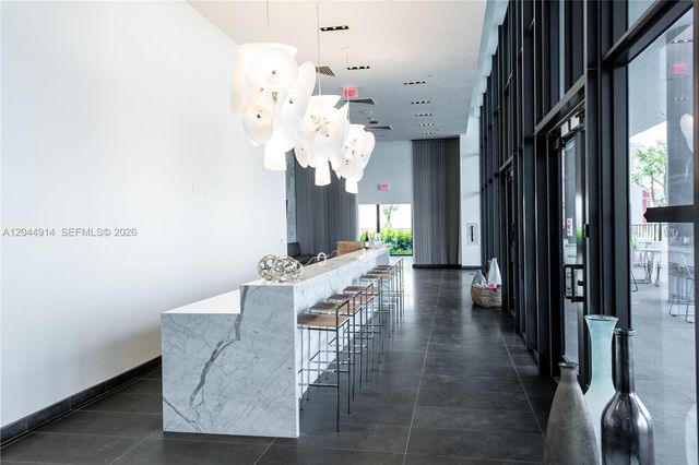 1600 NE 1st Ave 2814, Miami, FL 33132