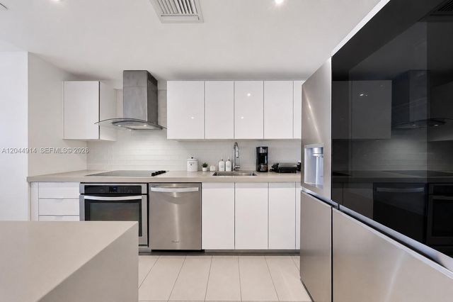 1600 NE 1st Ave 2814, Miami, FL 33132