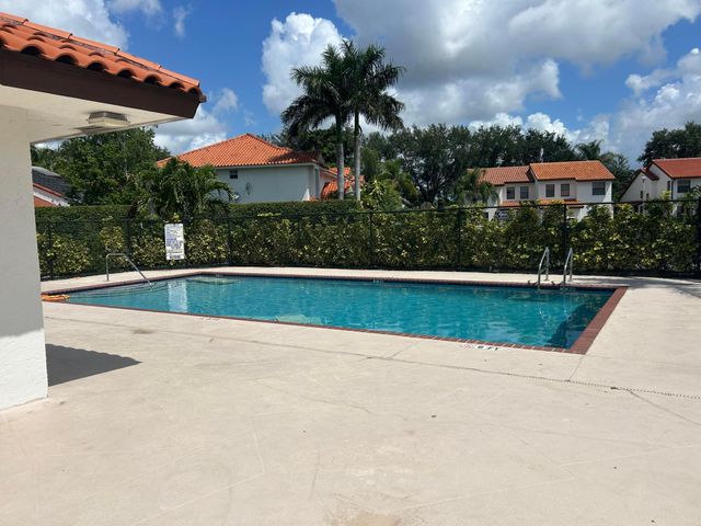 13517 Fountain View Boulevard, Wellington, FL 33414