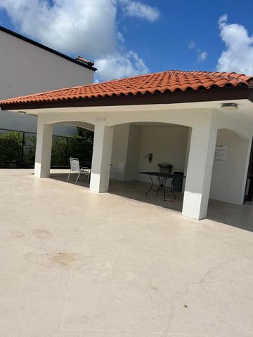 13517 Fountain View Boulevard, Wellington, FL 33414