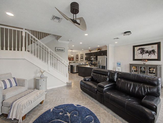 4569 Tara Cove Way, West Palm Beach, FL 33417