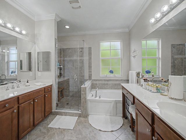 4569 Tara Cove Way, West Palm Beach, FL 33417