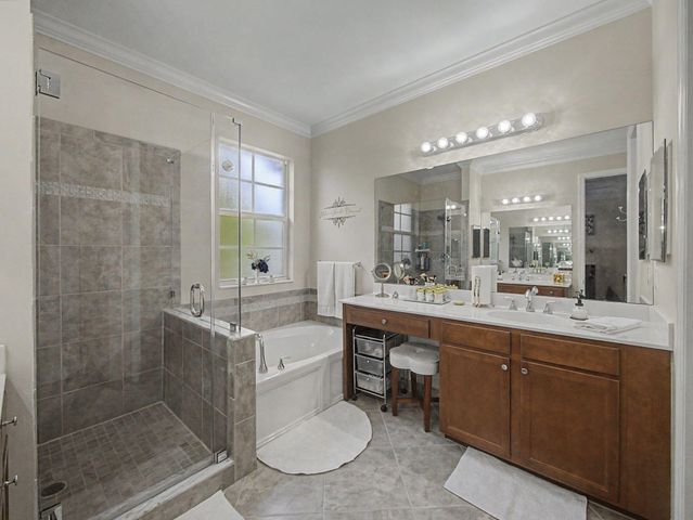 4569 Tara Cove Way, West Palm Beach, FL 33417