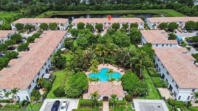 4569 Tara Cove Way, West Palm Beach, FL 33417
