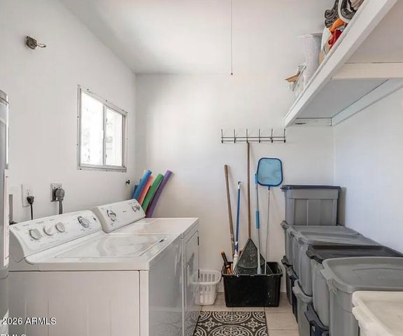 2046 E YALE Drive, Tempe, AZ 85283