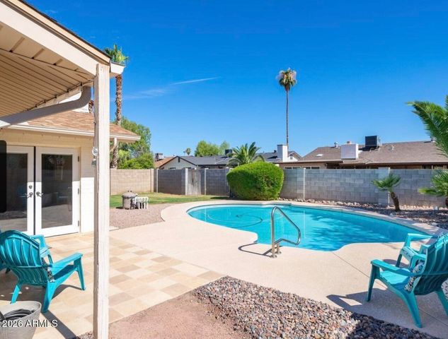 2046 E YALE Drive, Tempe, AZ 85283