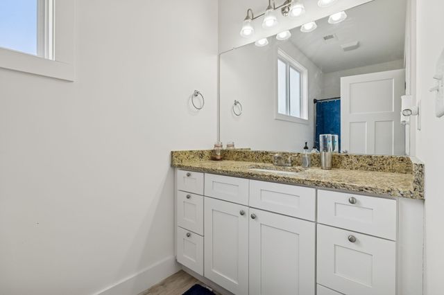 137 Mount Vernon Church Rd, Bethpage, TN 37022