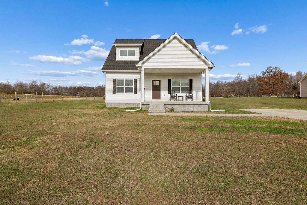 137 Mount Vernon Church Rd, Bethpage, TN 37022