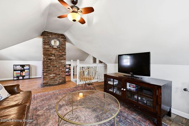 2031 Alexander Ave, Louisville, KY 40217