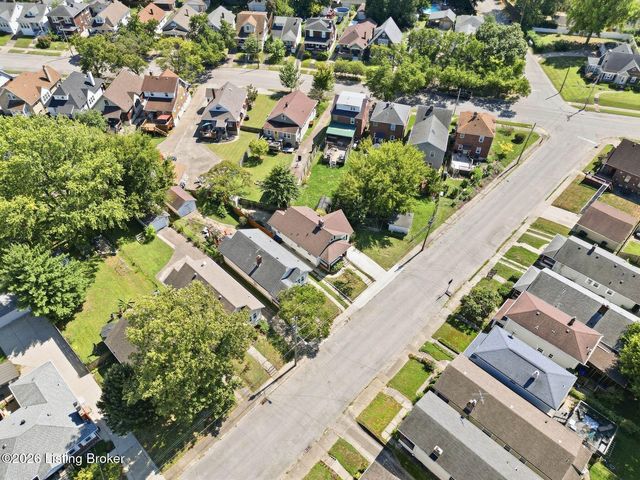 2031 Alexander Ave, Louisville, KY 40217