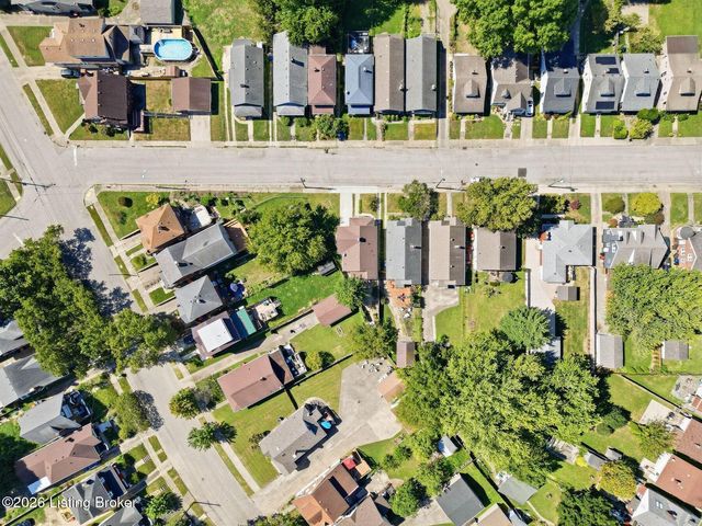 2031 Alexander Ave, Louisville, KY 40217