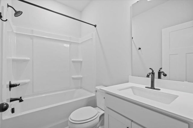 465 Amaryllis Lane, Woodruff, SC 29388