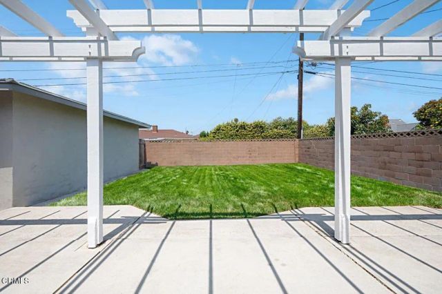 1127 Douglas Avenue, Oxnard, CA 93030