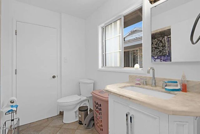 1127 Douglas Avenue, Oxnard, CA 93030