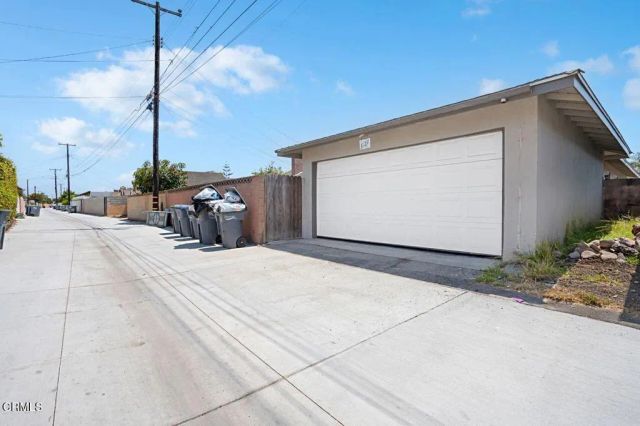 1127 Douglas Avenue, Oxnard, CA 93030