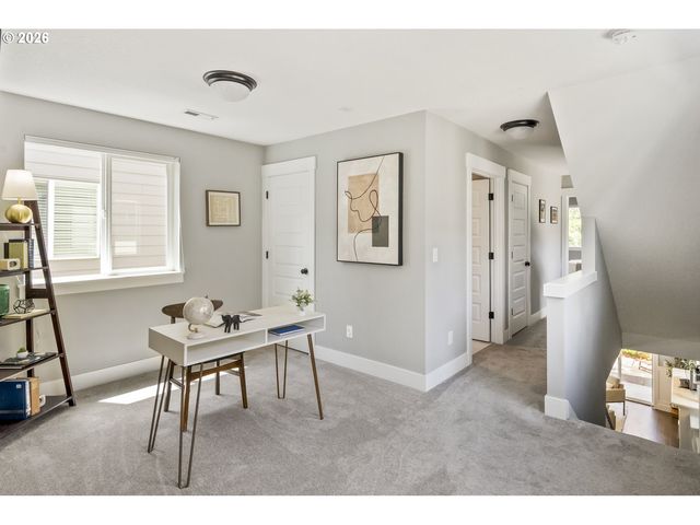 7955 N COURTENAY Ave, Portland, OR 97203