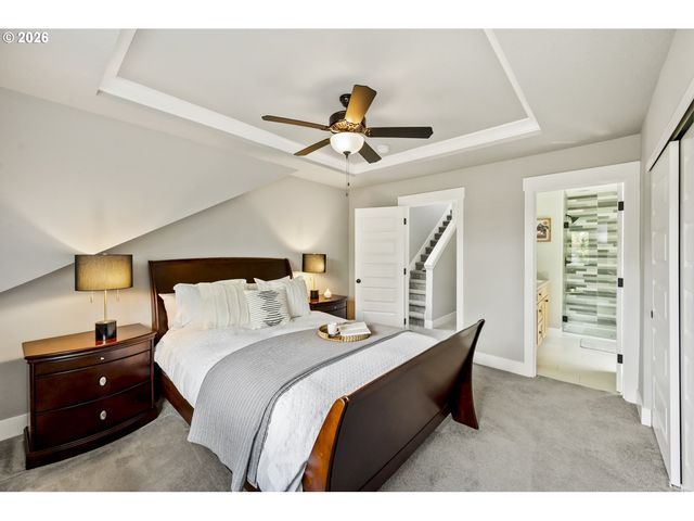7955 N COURTENAY Ave, Portland, OR 97203