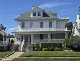 120 Garfield Avenue, Avon-by-the-sea, NJ 07717