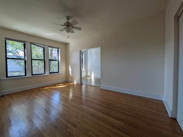 2704 N Sawyer Avenue 210, Chicago, IL 60647