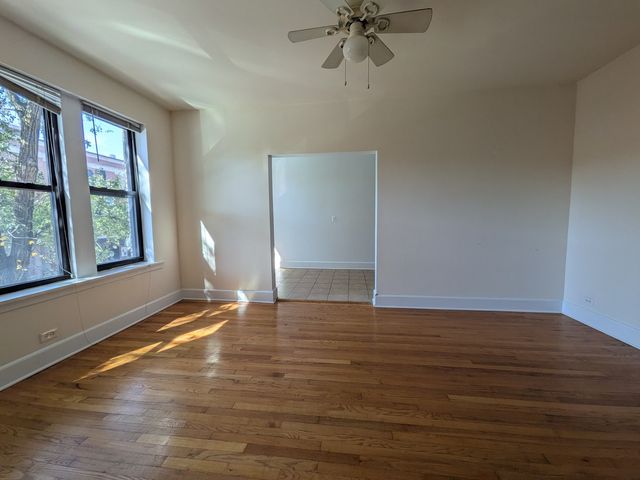 2704 N Sawyer Avenue 210, Chicago, IL 60647
