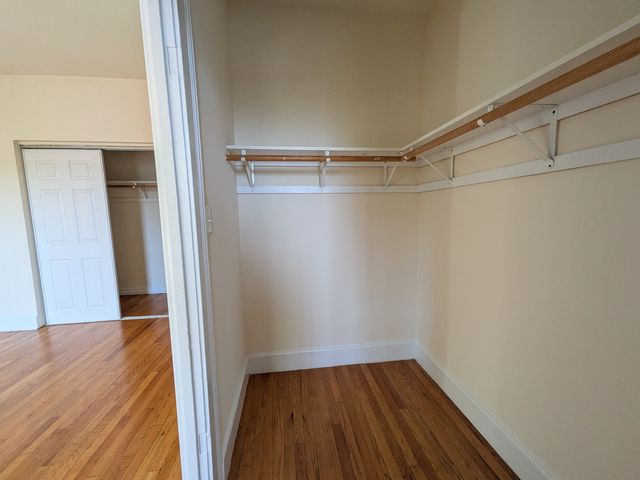 2704 N Sawyer Avenue 210, Chicago, IL 60647