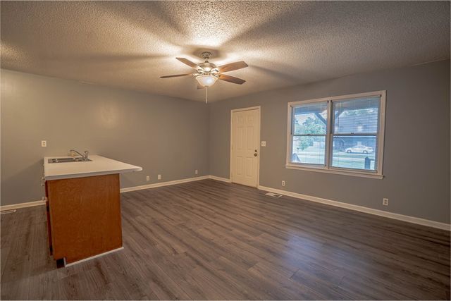 112 Gillespie Drive, Dalton, GA 30721