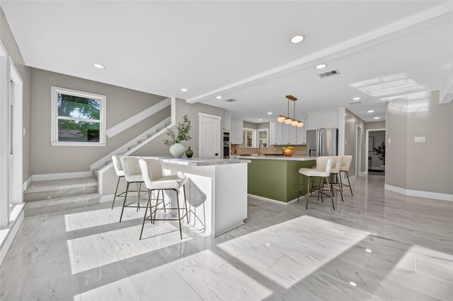 1202 Briar Bayou Drive, Houston, TX 77077