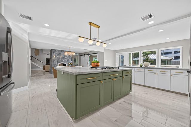 1202 Briar Bayou Drive, Houston, TX 77077