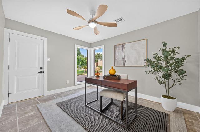 1202 Briar Bayou Drive, Houston, TX 77077