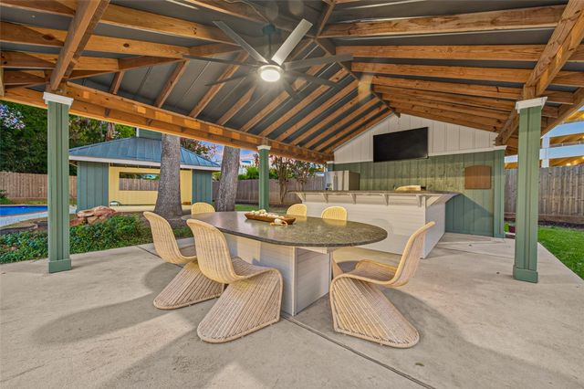 1202 Briar Bayou Drive, Houston, TX 77077