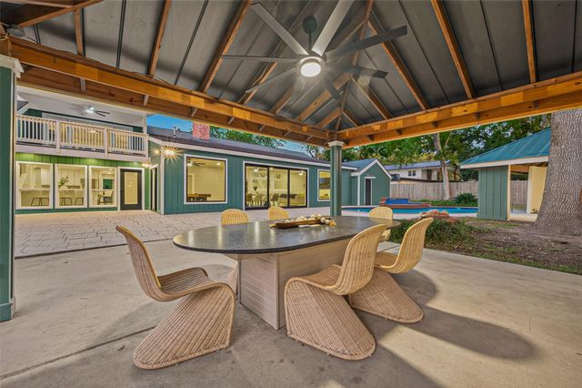 1202 Briar Bayou Drive, Houston, TX 77077