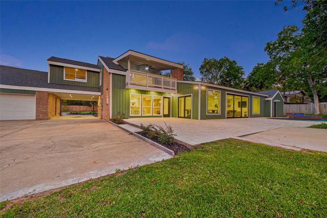 1202 Briar Bayou Drive, Houston, TX 77077