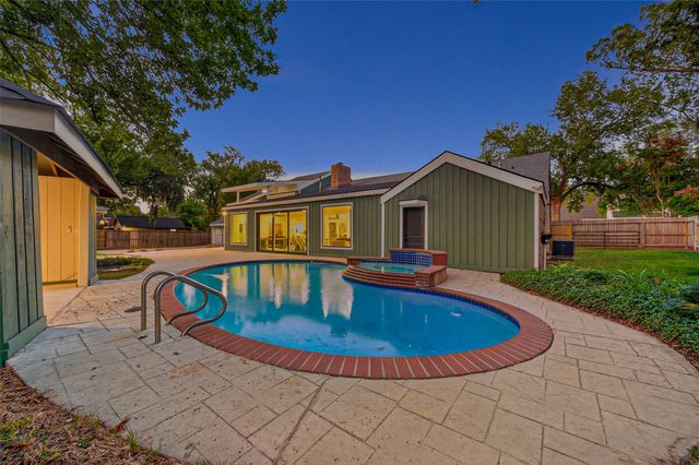 1202 Briar Bayou Drive, Houston, TX 77077