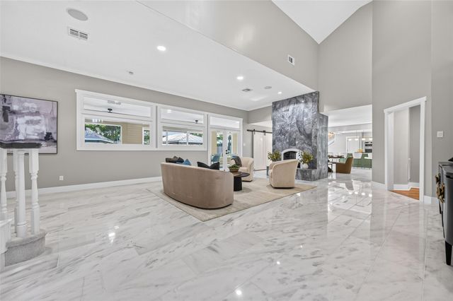 1202 Briar Bayou Drive, Houston, TX 77077
