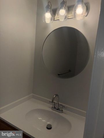 1154 1ST ST NW, Washington, DC 20001