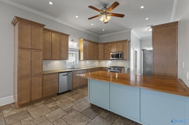 809 Ward Avenue NE, Huntsville, AL 35801