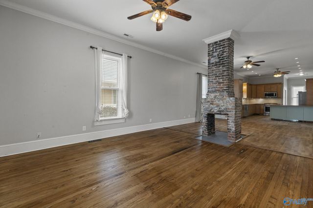 809 Ward Avenue NE, Huntsville, AL 35801