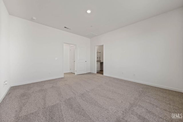 7600 Rambutan Place, Bakersfield, CA 93313