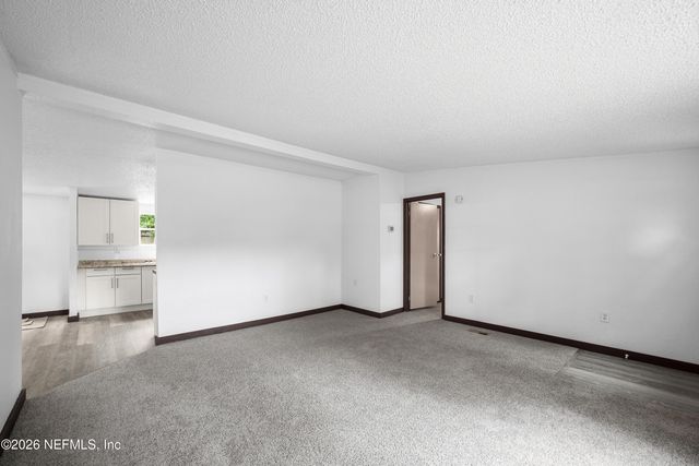 4318 DEERFIELD Circle W, Macclenny, FL 32063