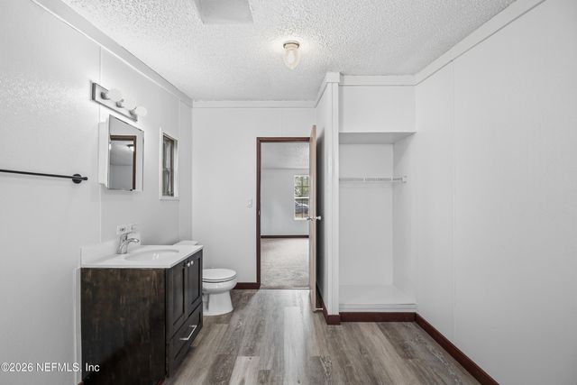 4318 DEERFIELD Circle W, Macclenny, FL 32063