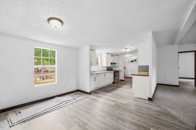 4318 DEERFIELD Circle W, Macclenny, FL 32063