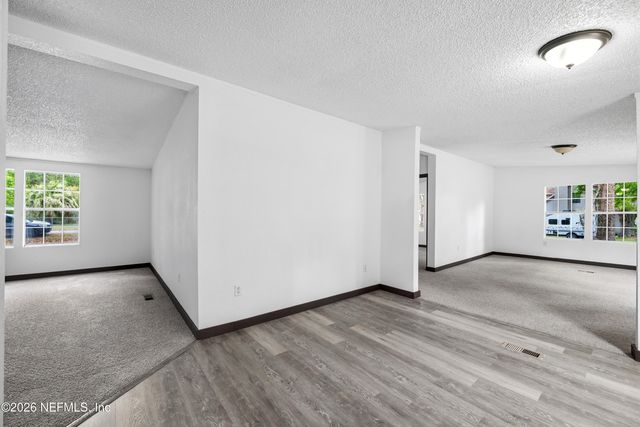 4318 DEERFIELD Circle W, Macclenny, FL 32063