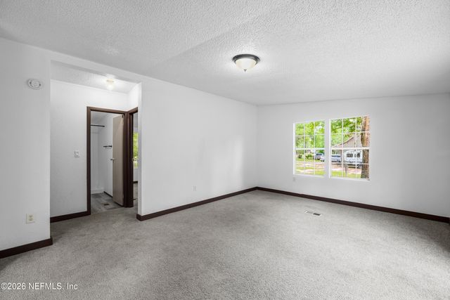 4318 DEERFIELD Circle W, Macclenny, FL 32063