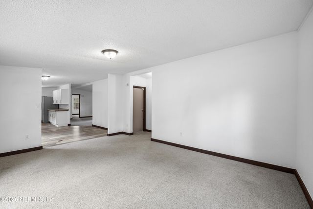 4318 DEERFIELD Circle W, Macclenny, FL 32063