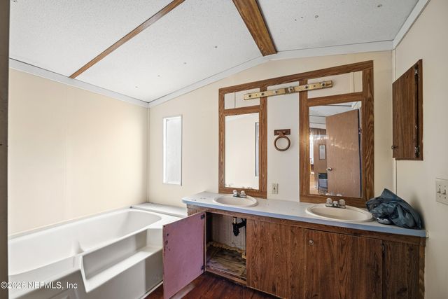 4318 DEERFIELD Circle W, Macclenny, FL 32063