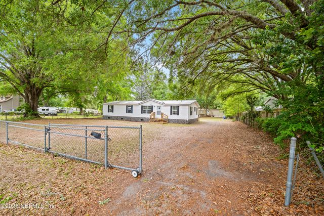 4318 DEERFIELD Circle W, Macclenny, FL 32063