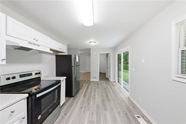 2463 Montezuma Circle, Ellenwood, GA 30294