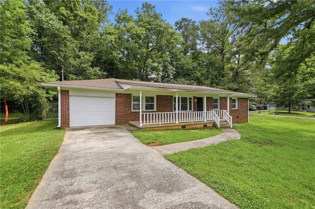 2463 Montezuma Circle, Ellenwood, GA 30294